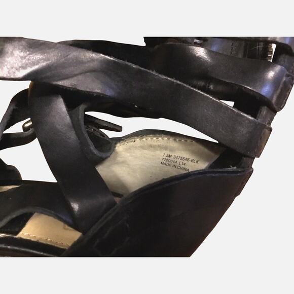 Frye Mika Black Leather Strappy Back Zip 4 Buckle Heel Sandal Sz 7.5M - Picture 3 of 8